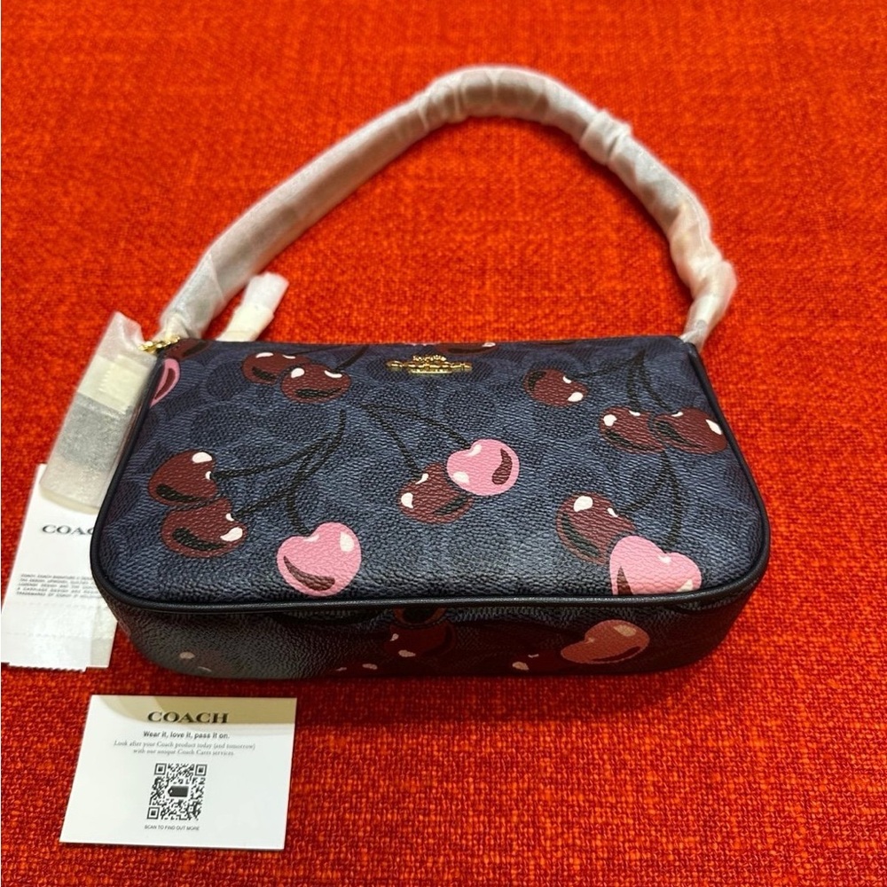 ❤️❤️❤️NEW Coach Nolita 19 bag with cherry print ❤️❤️❤️
